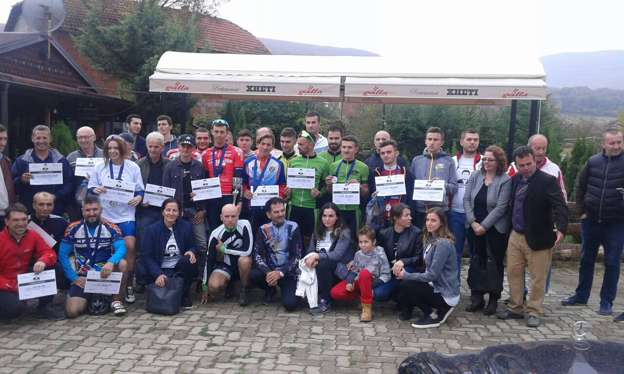 44730737_244324122914112_189850297651167232_n