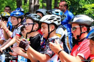 19396920_1042365735895522_5904929339189148636_n