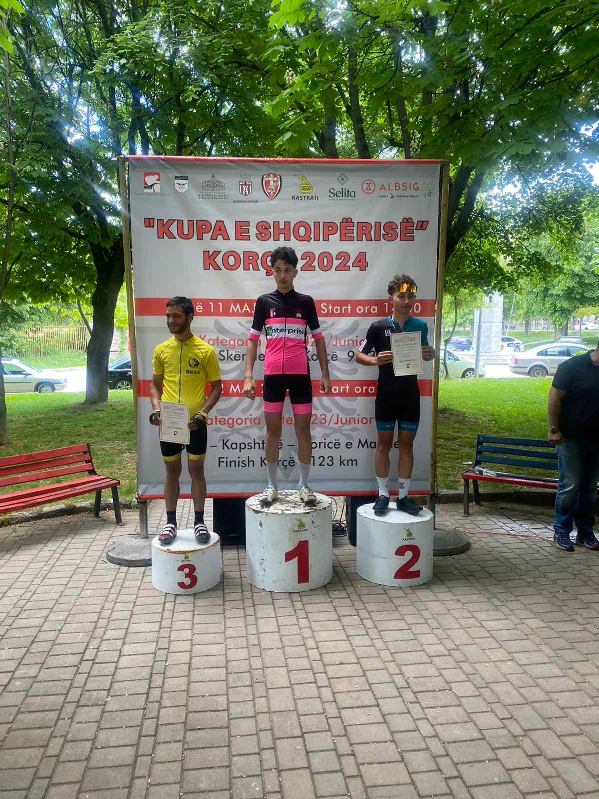 424585116_963885429071695_1693685243049768122_n